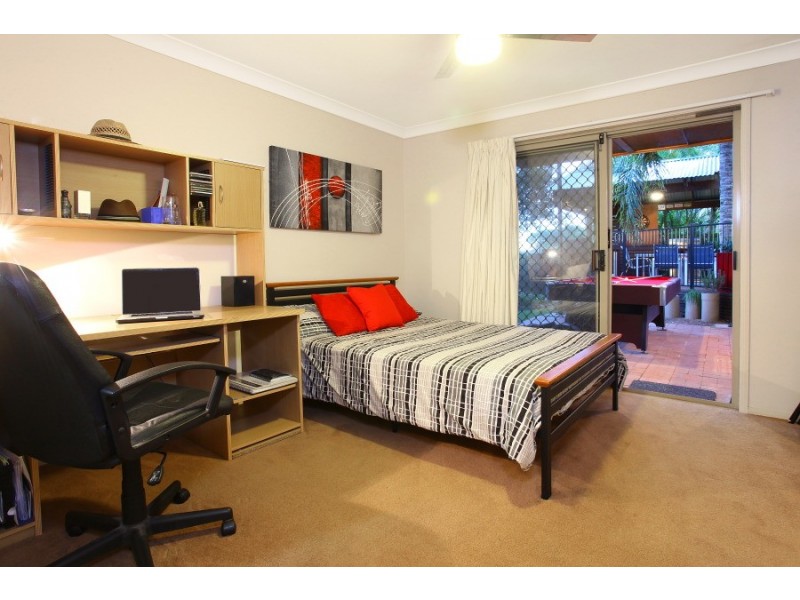 3 Katoomba Court, Helensvale QLD 4212