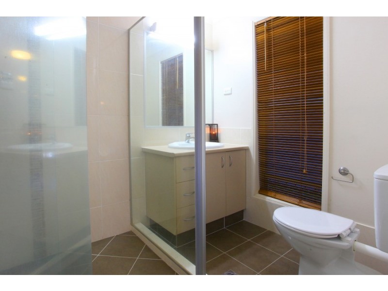 3 Katoomba Court, Helensvale QLD 4212