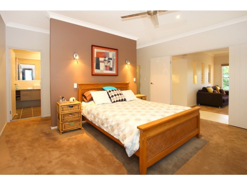 3 Katoomba Court, Helensvale QLD 4212