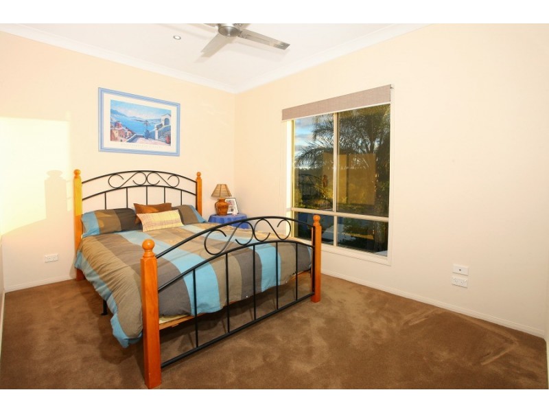 3 Katoomba Court, Helensvale QLD 4212