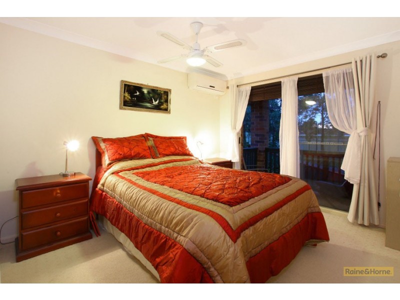 8/2 Doyalson Place, Helensvale QLD 4212