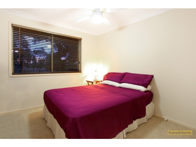 8/2 Doyalson Place, Helensvale QLD 4212