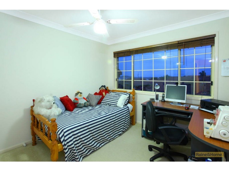 8/2 Doyalson Place, Helensvale QLD 4212