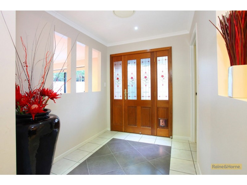 9 Horsham Place, Helensvale QLD 4212