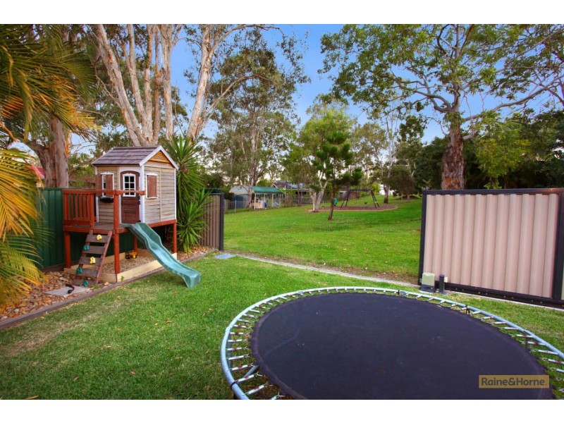 9 Horsham Place, Helensvale QLD 4212