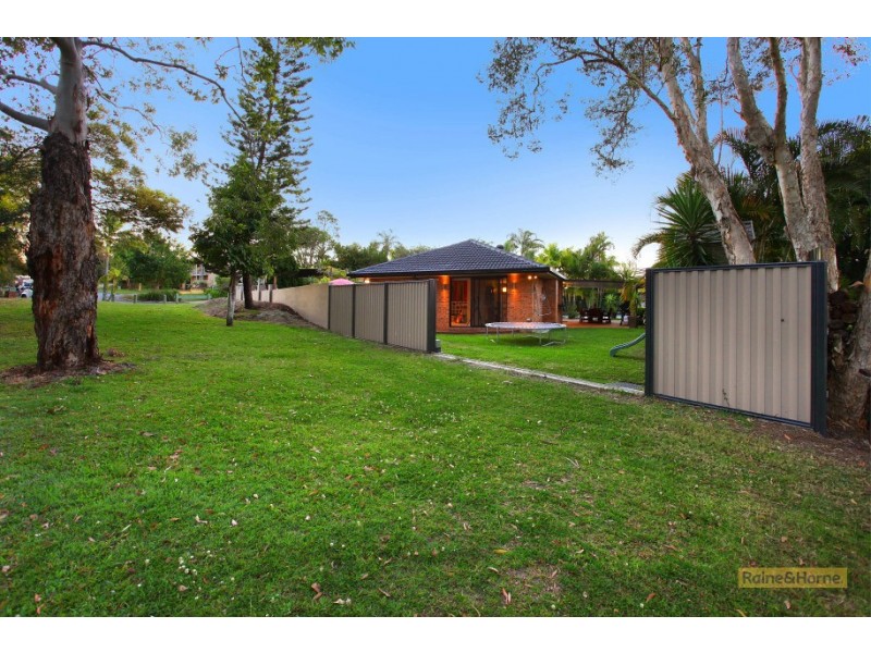 9 Horsham Place, Helensvale QLD 4212