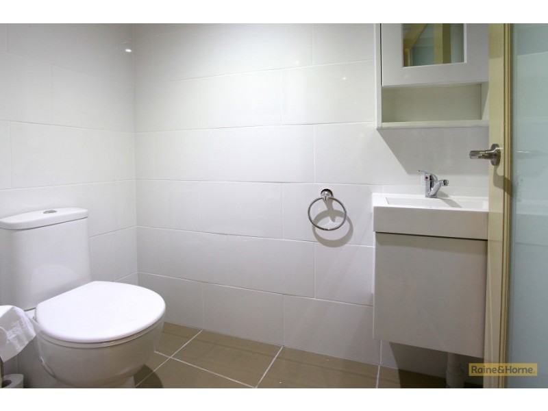 9 Horsham Place, Helensvale QLD 4212