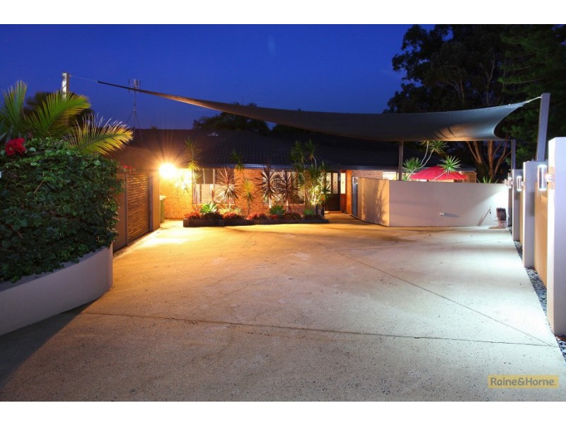 9 Horsham Place, Helensvale QLD 4212