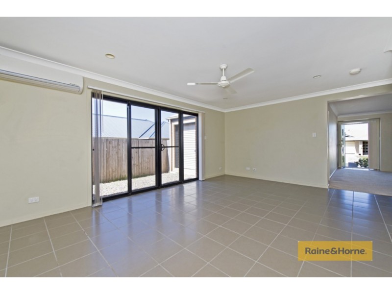 8 Heron Close, Coomera QLD 4209