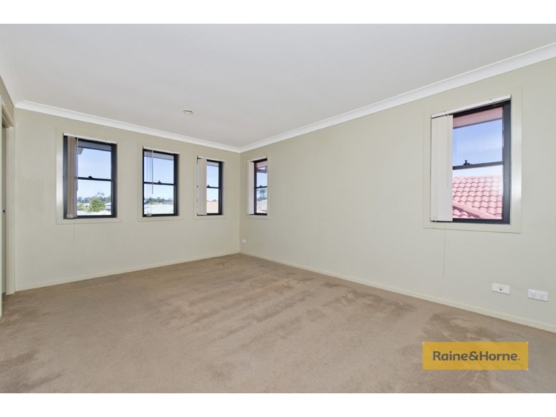 8 Heron Close, Coomera QLD 4209