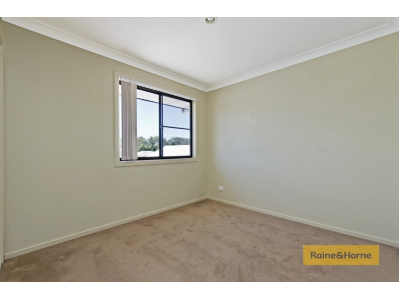 8 Heron Close, Coomera QLD 4209