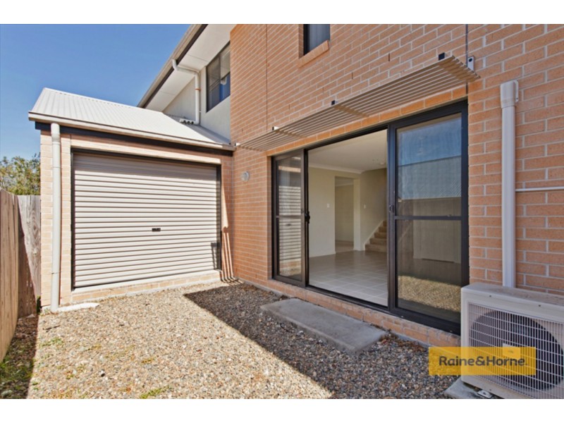 8 Heron Close, Coomera QLD 4209