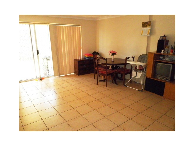 39/74 Universal Street, Pacific Pines QLD 4211