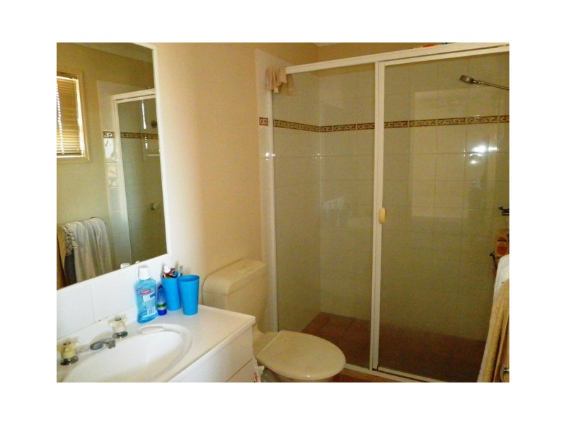 39/74 Universal Street, Pacific Pines QLD 4211