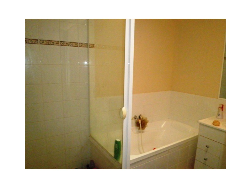 39/74 Universal Street, Pacific Pines QLD 4211