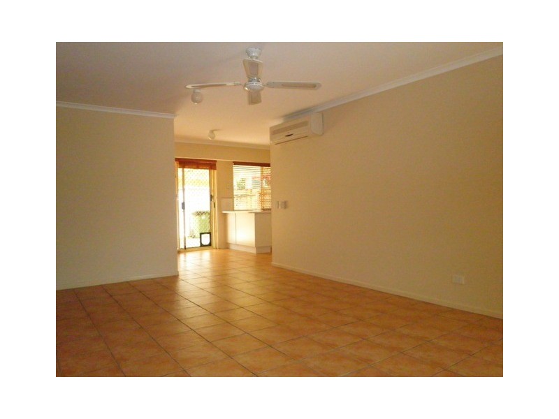 11/88 Village Way, Oxenford QLD 4210