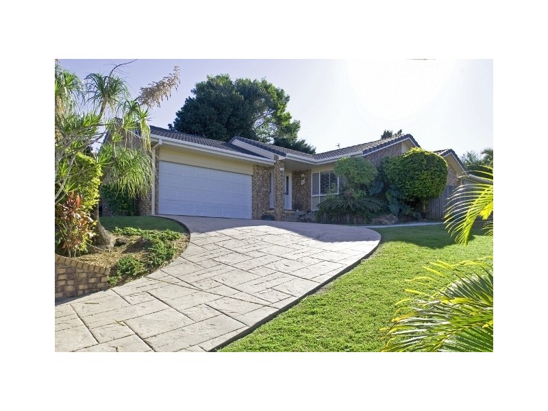 18 Allied Drive, Arundel QLD 4214