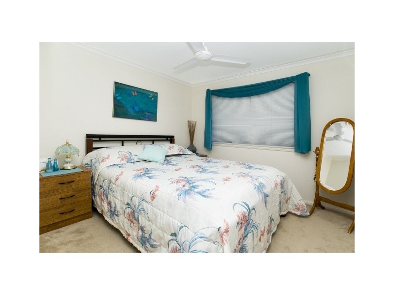 18 Allied Drive, Arundel QLD 4214