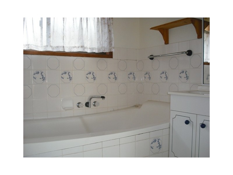 11 Tanunda Drive, Helensvale QLD 4212