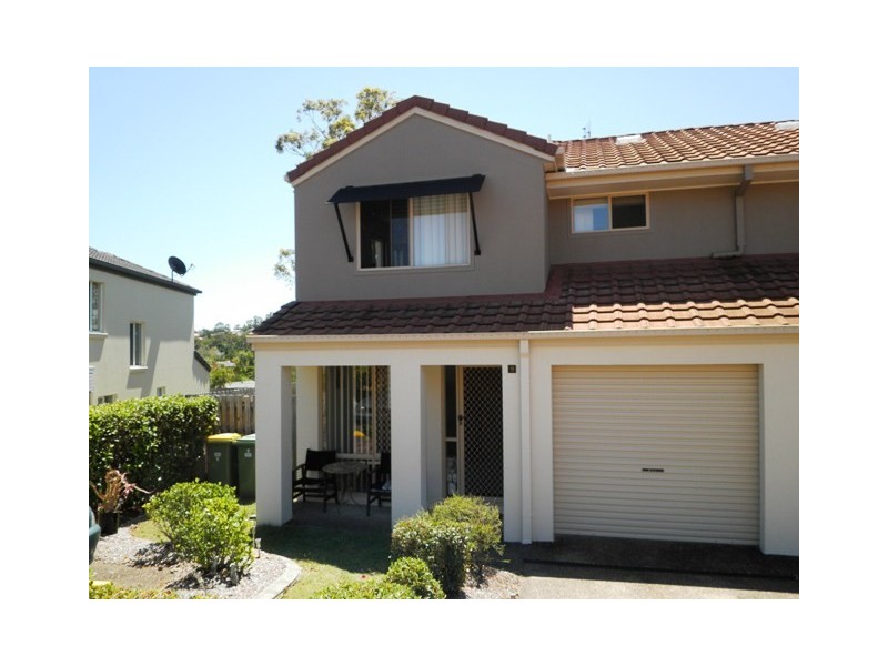 9/74 Universal Street, Pacific Pines QLD 4211