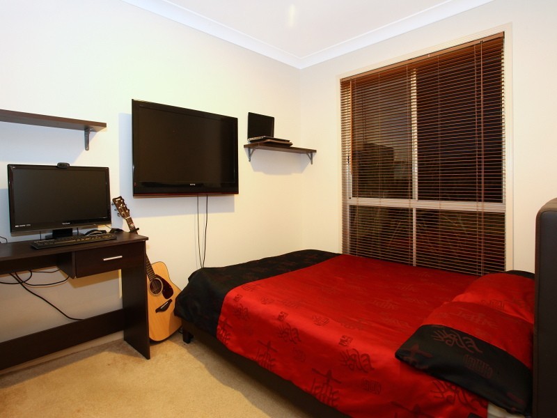 12 Rosswood Court, Helensvale QLD 4212