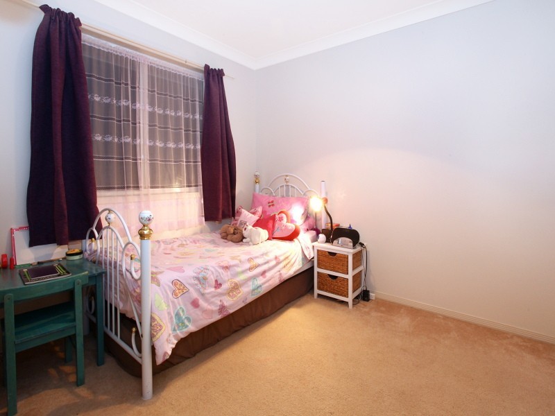 12 Rosswood Court, Helensvale QLD 4212