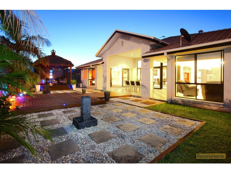 35 Oceanis Drive, Oxenford QLD 4210