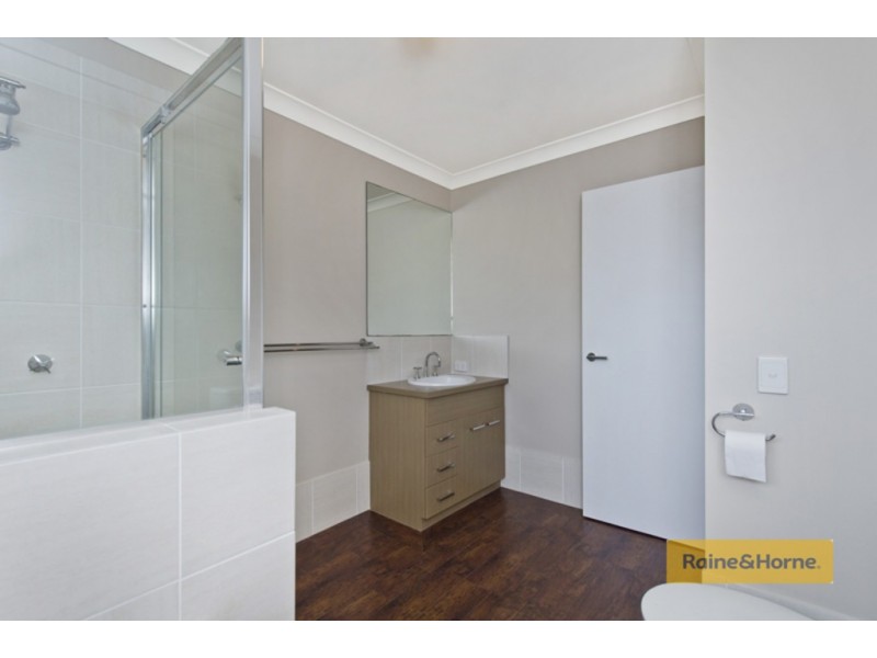 13 Vermont Street, Oxenford QLD 4210