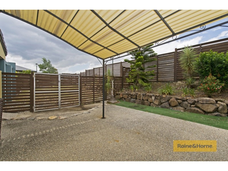 13 Vermont Street, Oxenford QLD 4210