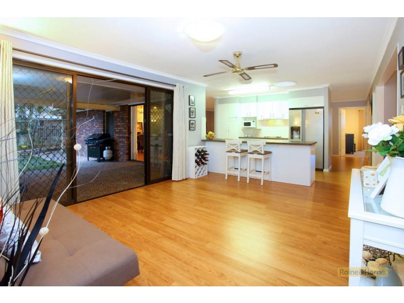 10 Erindale Court, Helensvale QLD 4212