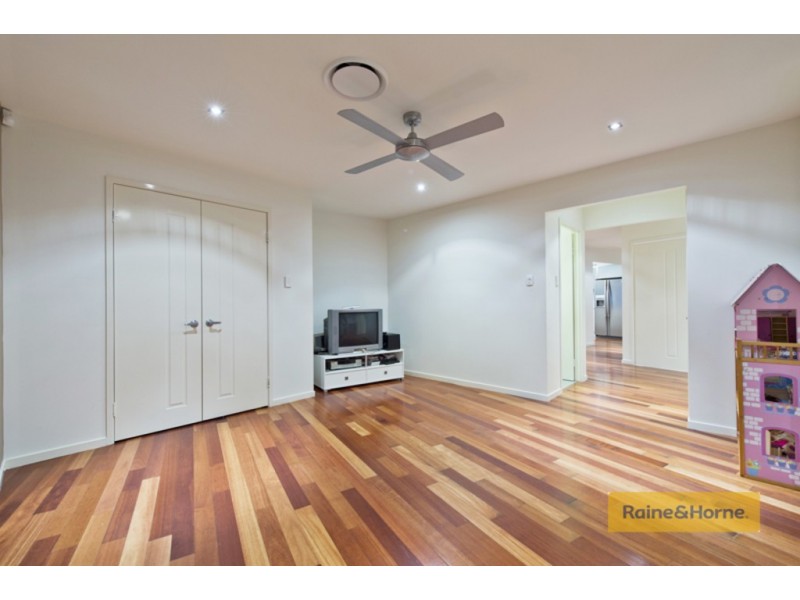 10 Berrimilla Lane, Coomera Waters QLD 4209