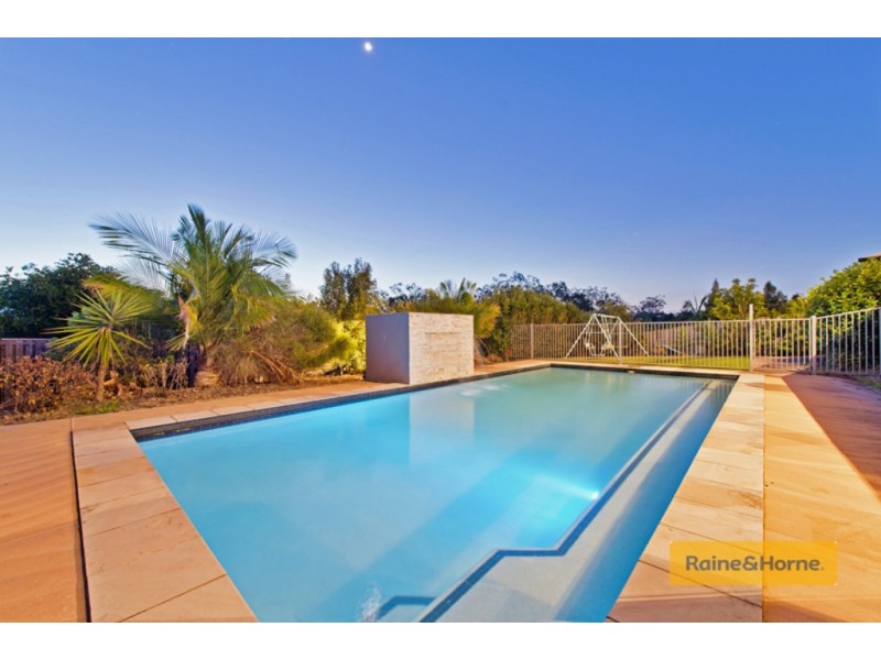 10 Berrimilla Lane, Coomera Waters QLD 4209