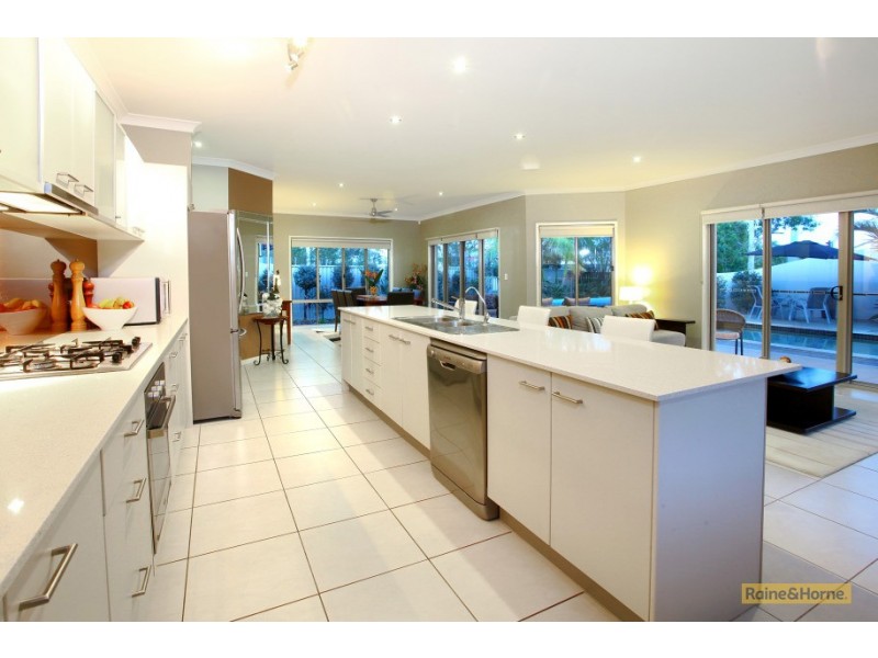 31 The Close, Helensvale QLD 4212