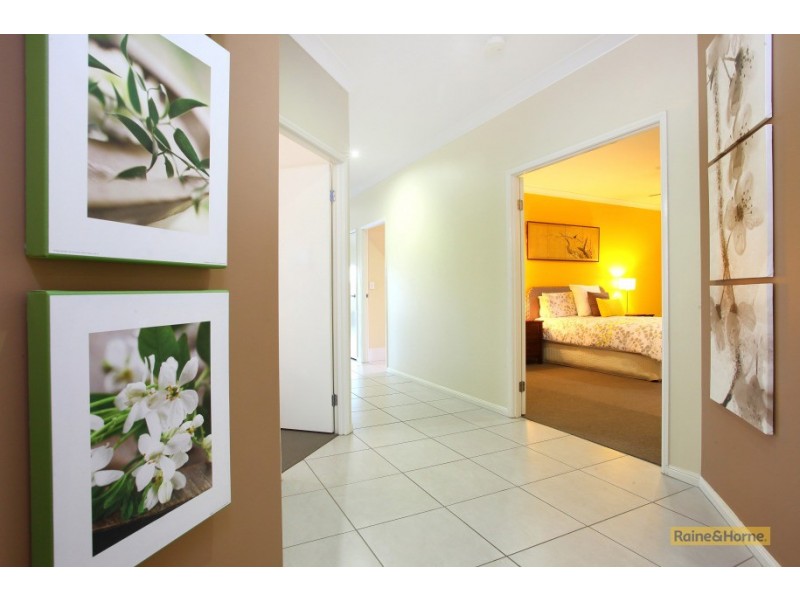 31 The Close, Helensvale QLD 4212