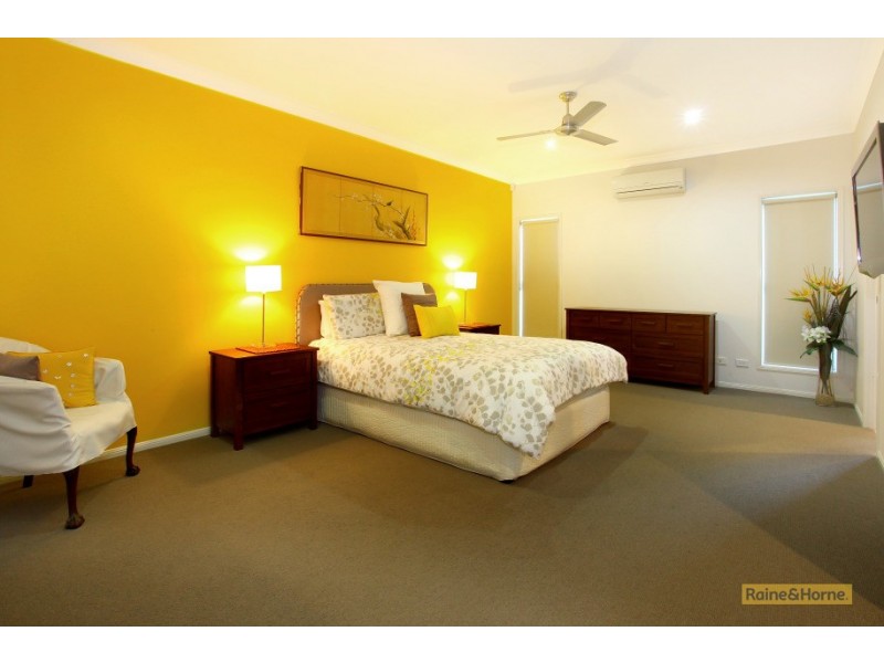 31 The Close, Helensvale QLD 4212