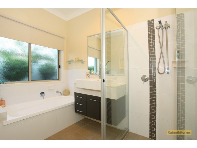 31 The Close, Helensvale QLD 4212