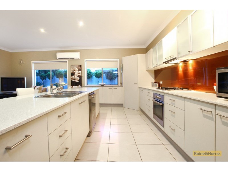 31 The Close, Helensvale QLD 4212