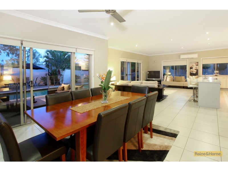 31 The Close, Helensvale QLD 4212