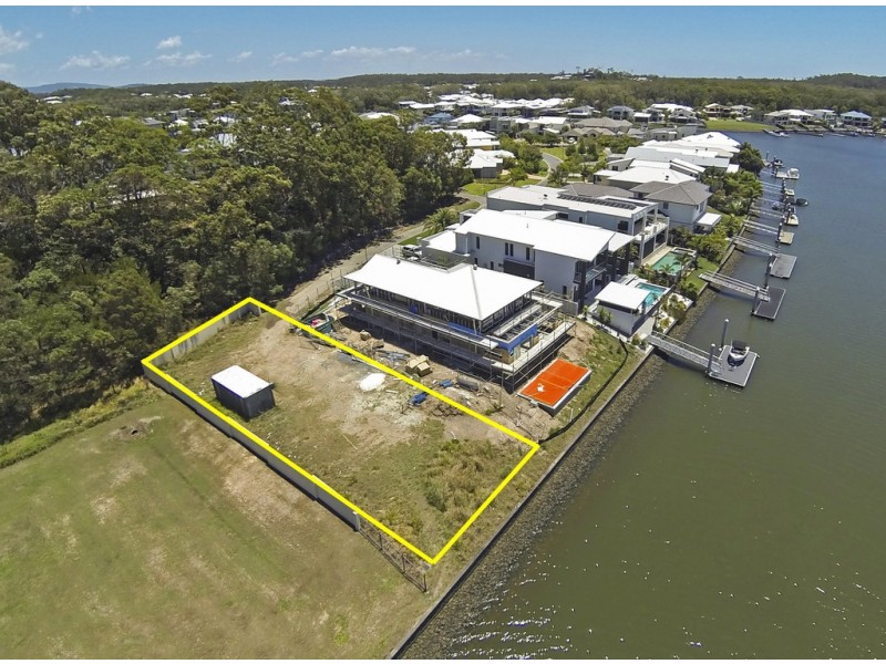 76 Buccaneer Way, Coomera Waters QLD 4209