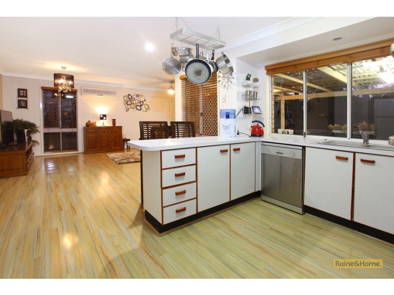 14 Boonah Court, Helensvale QLD 4212