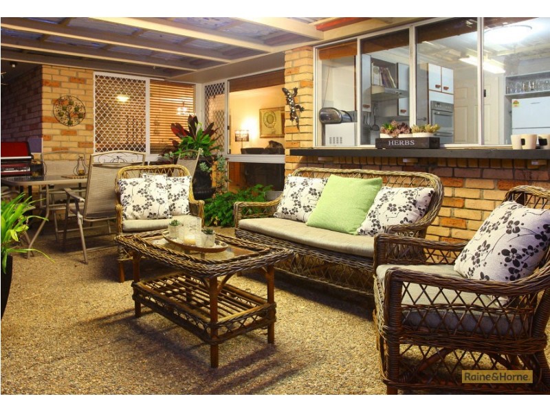 14 Boonah Court, Helensvale QLD 4212