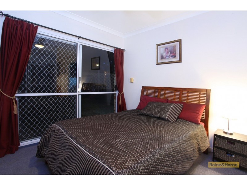 14 Boonah Court, Helensvale QLD 4212