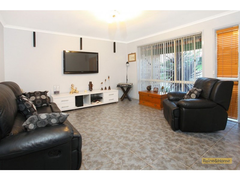 204 Mildura Drive, Helensvale QLD 4212