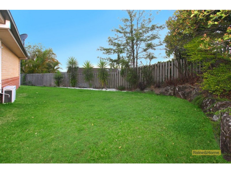 15 Doyalson Place, Helensvale QLD 4212