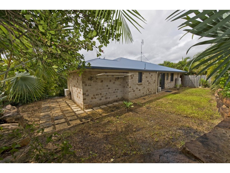 3 Gould Place, Pacific Pines QLD 4211