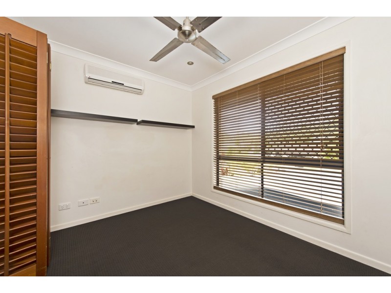 3 Gould Place, Pacific Pines QLD 4211