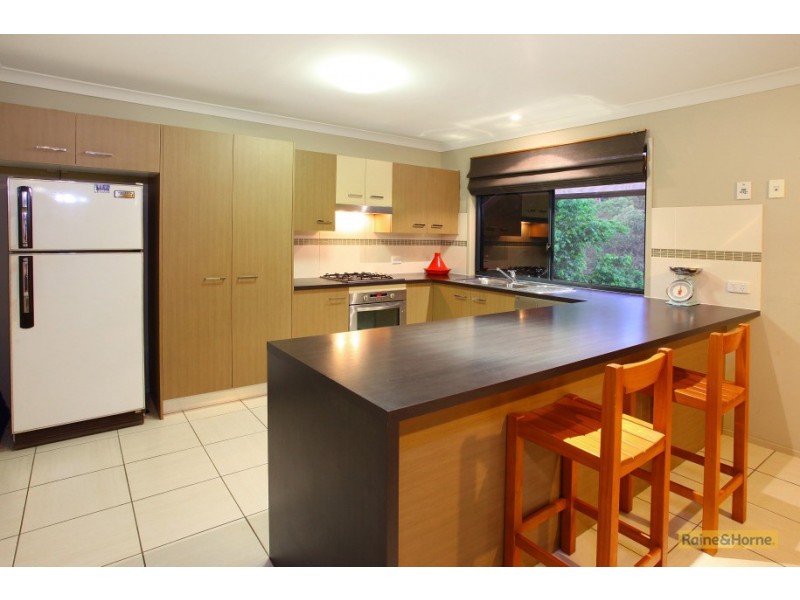 56 Cobb and Co Drive, Oxenford QLD 4210