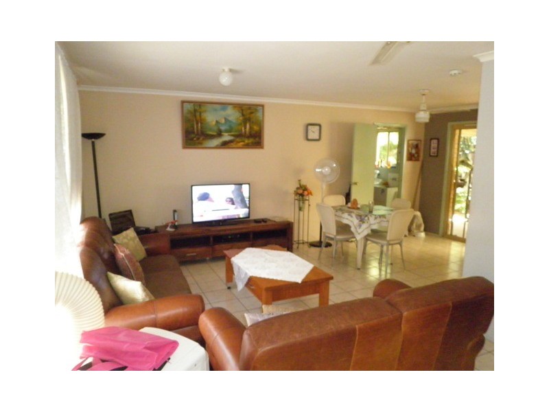 32 Studio Drive, Oxenford QLD 4210