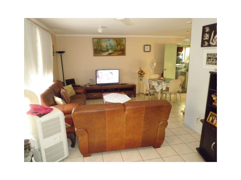 32 Studio Drive, Oxenford QLD 4210