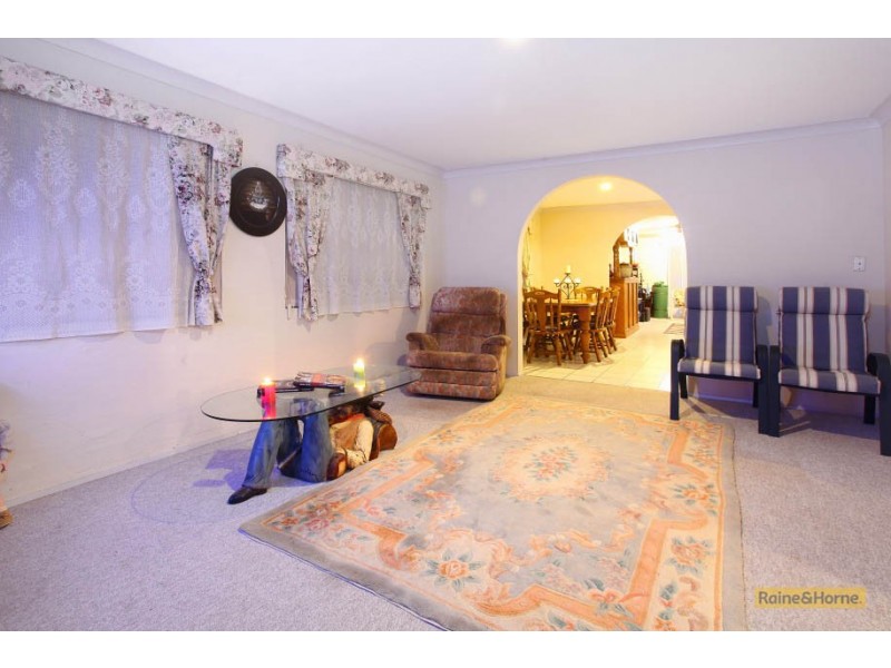 7 Wolvi Place, Helensvale QLD 4212